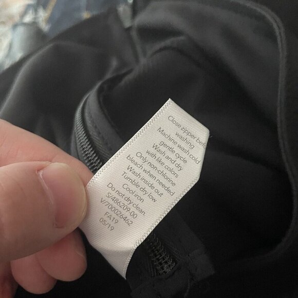 Athleta Women 4 Black Stretch Travel Side Zip High Rise Wander Slim Ankle Pant - Picture 10 of 11